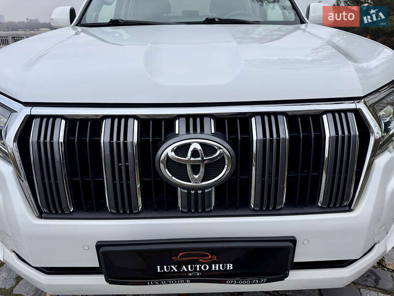Позашляховик / Кросовер Toyota Land Cruiser Prado 2020 в Києві