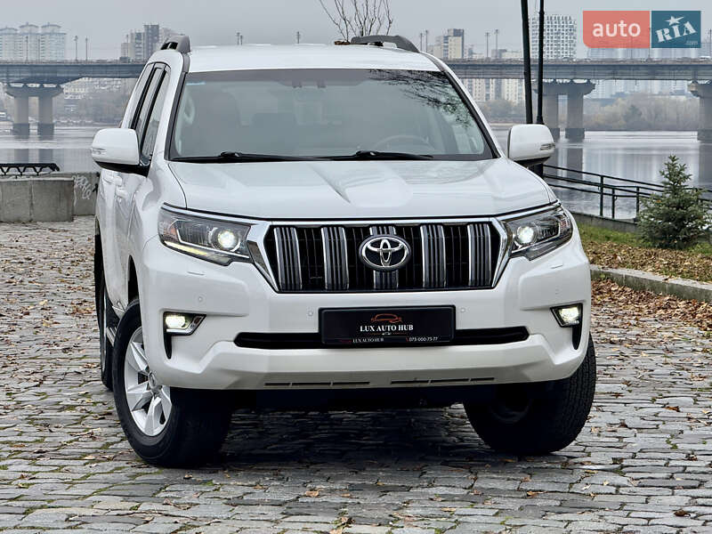 Позашляховик / Кросовер Toyota Land Cruiser Prado 2020 в Києві