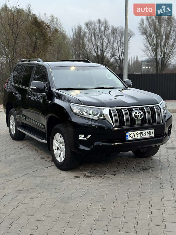 Внедорожник / Кроссовер Toyota Land Cruiser Prado 2020 в Хмельницком