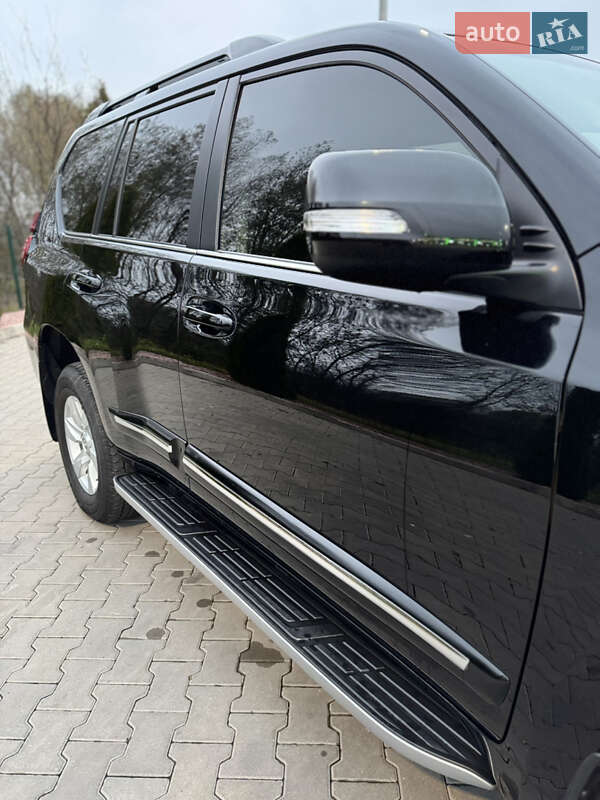 Внедорожник / Кроссовер Toyota Land Cruiser Prado 2020 в Хмельницком
