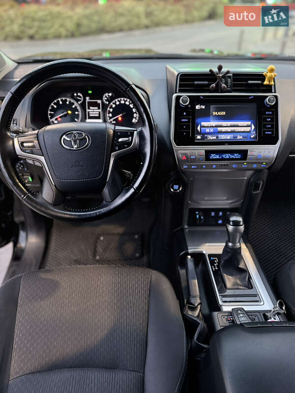 Внедорожник / Кроссовер Toyota Land Cruiser Prado 2020 в Хмельницком
