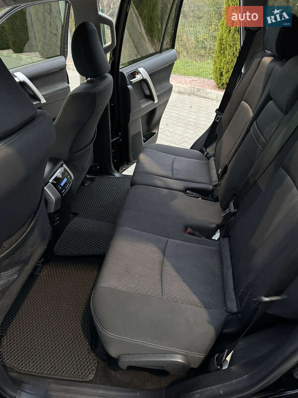 Внедорожник / Кроссовер Toyota Land Cruiser Prado 2020 в Хмельницком