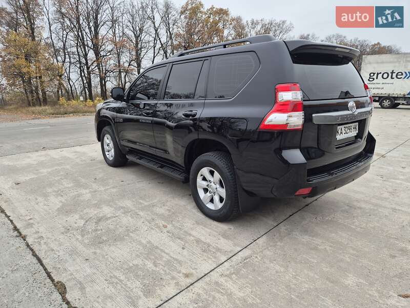 Внедорожник / Кроссовер Toyota Land Cruiser Prado 2017 в Киеве фото 9 Внедорожник / Кроссовер Toyota Land Cruiser Prado 2017 в Киеве