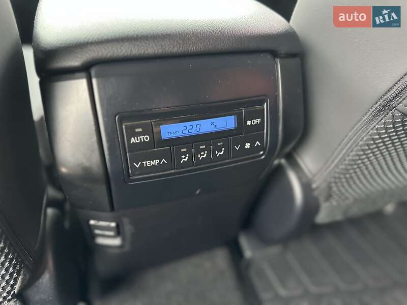 Позашляховик / Кросовер Toyota Land Cruiser Prado 2020 в Вінниці