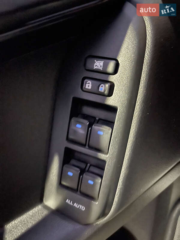 Позашляховик / Кросовер Toyota Land Cruiser Prado 2018 в Миронівці