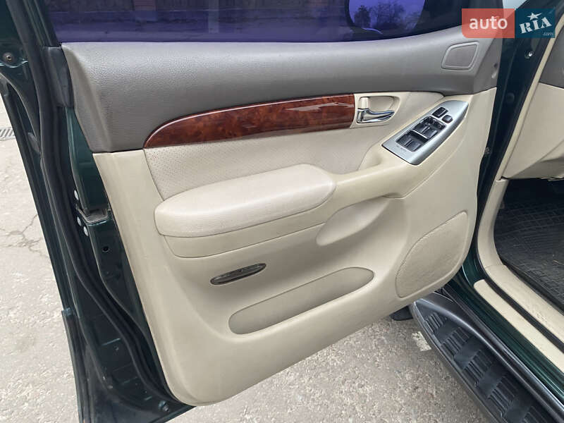 Внедорожник / Кроссовер Toyota Land Cruiser Prado 2006 в Киеве