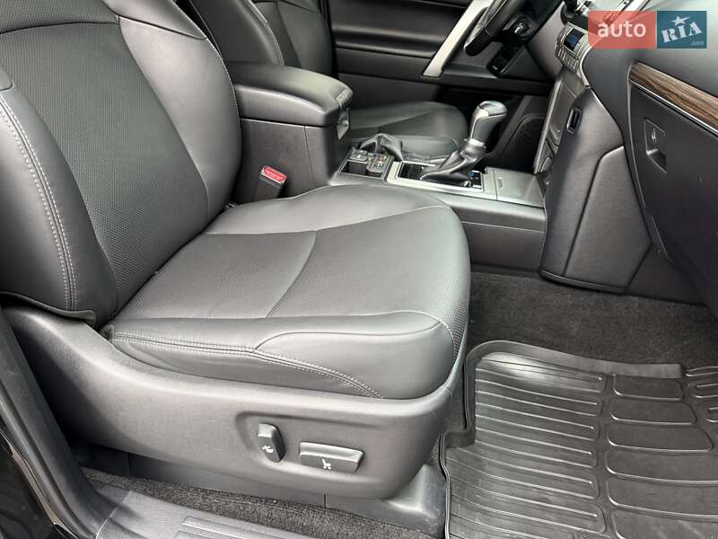 Позашляховик / Кросовер Toyota Land Cruiser Prado 2021 в Вінниці