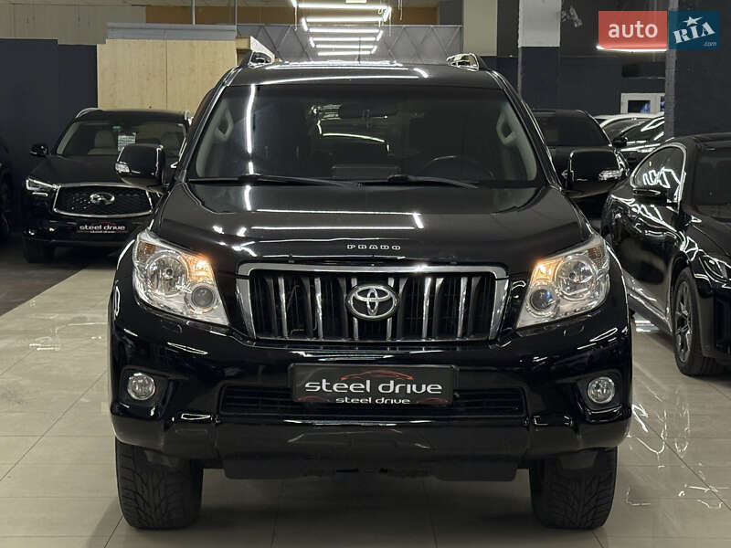 Внедорожник / Кроссовер Toyota Land Cruiser Prado 2010 в Николаеве