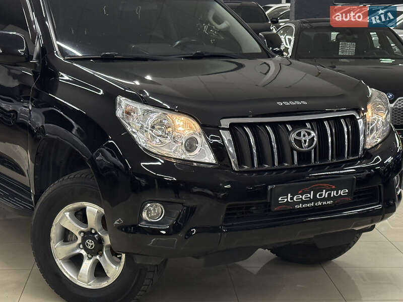 Внедорожник / Кроссовер Toyota Land Cruiser Prado 2010 в Николаеве