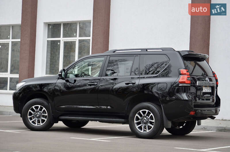Внедорожник / Кроссовер Toyota Land Cruiser Prado 2020 в Киеве