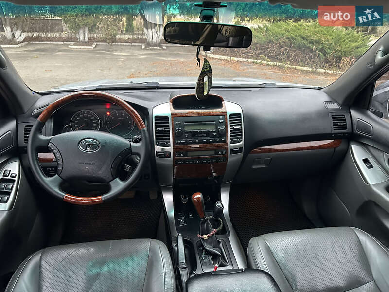 Внедорожник / Кроссовер Toyota Land Cruiser Prado 2008 в Глухове