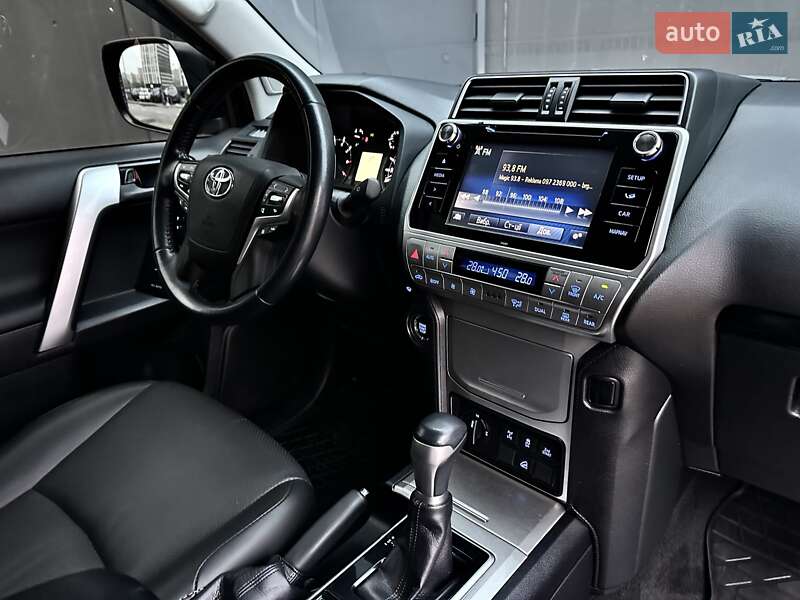 Внедорожник / Кроссовер Toyota Land Cruiser Prado 2019 в Киеве фото 42 Внедорожник / Кроссовер Toyota Land Cruiser Prado 2019 в Киеве