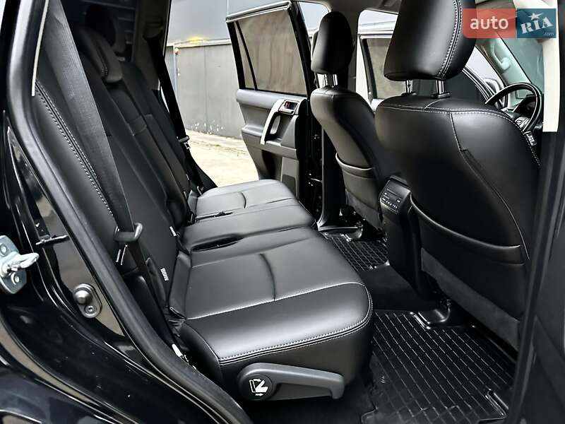 Внедорожник / Кроссовер Toyota Land Cruiser Prado 2019 в Киеве фото 57 Внедорожник / Кроссовер Toyota Land Cruiser Prado 2019 в Киеве
