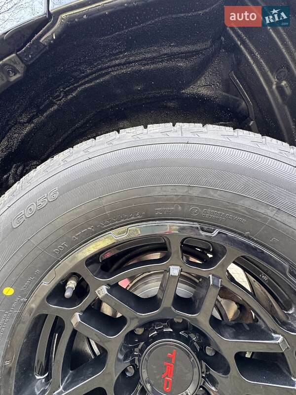 Внедорожник / Кроссовер Toyota Land Cruiser Prado 2020 в Яремче