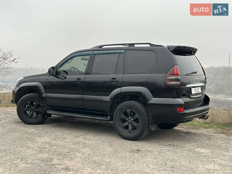 Внедорожник / Кроссовер Toyota Land Cruiser Prado 2005 в Запорожье
