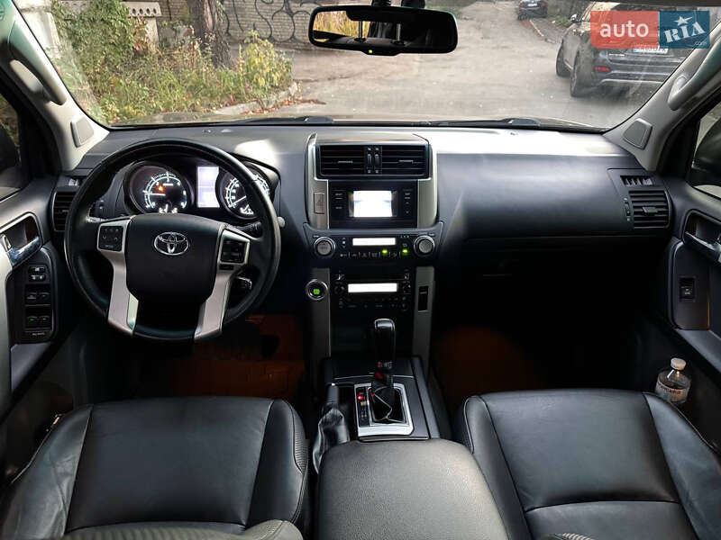 Внедорожник / Кроссовер Toyota Land Cruiser Prado 2011 в Киеве фото 24 Внедорожник / Кроссовер Toyota Land Cruiser Prado 2011 в Киеве
