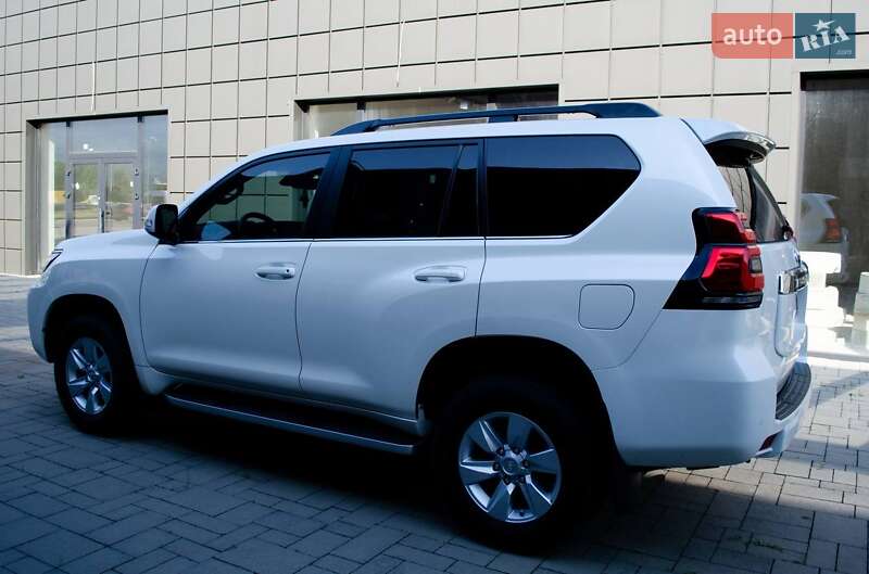 Позашляховик / Кросовер Toyota Land Cruiser Prado 2020 в Тячеві фото 14 Позашляховик / Кросовер Toyota Land Cruiser Prado 2020 в Тячеві