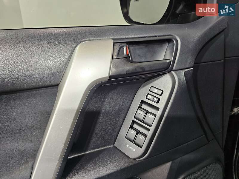 Позашляховик / Кросовер Toyota Land Cruiser Prado 2019 в Києві