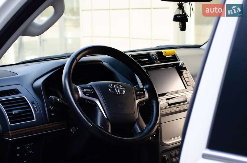 Позашляховик / Кросовер Toyota Land Cruiser Prado 2020 в Тячеві фото 28 Позашляховик / Кросовер Toyota Land Cruiser Prado 2020 в Тячеві