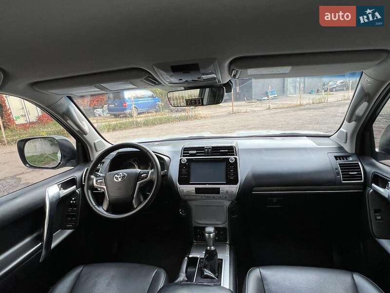 Внедорожник / Кроссовер Toyota Land Cruiser Prado 2019 в Тернополе