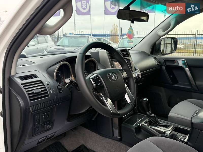 Внедорожник / Кроссовер Toyota Land Cruiser Prado 2012 в Киеве фото 9 Внедорожник / Кроссовер Toyota Land Cruiser Prado 2012 в Киеве