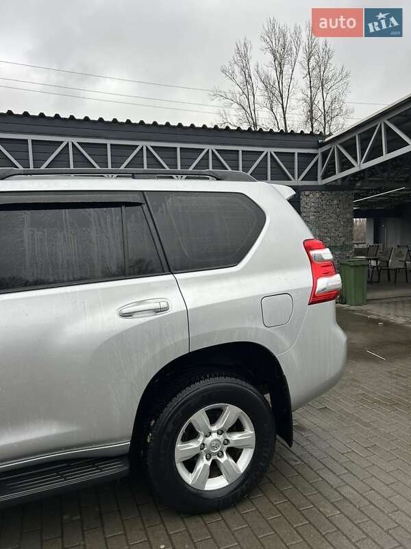 Внедорожник / Кроссовер Toyota Land Cruiser Prado 2014 в Тячеве фото 15 Внедорожник / Кроссовер Toyota Land Cruiser Prado 2014 в Тячеве