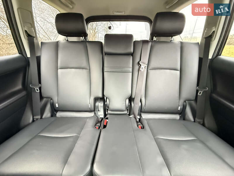 Внедорожник / Кроссовер Toyota Land Cruiser Prado 2019 в Киеве