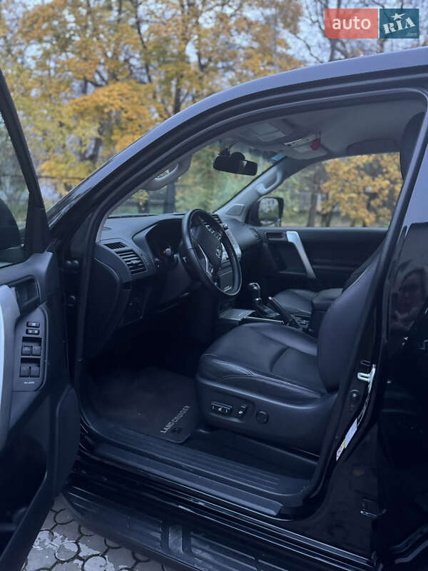 Позашляховик / Кросовер Toyota Land Cruiser Prado 2017 в Одесі