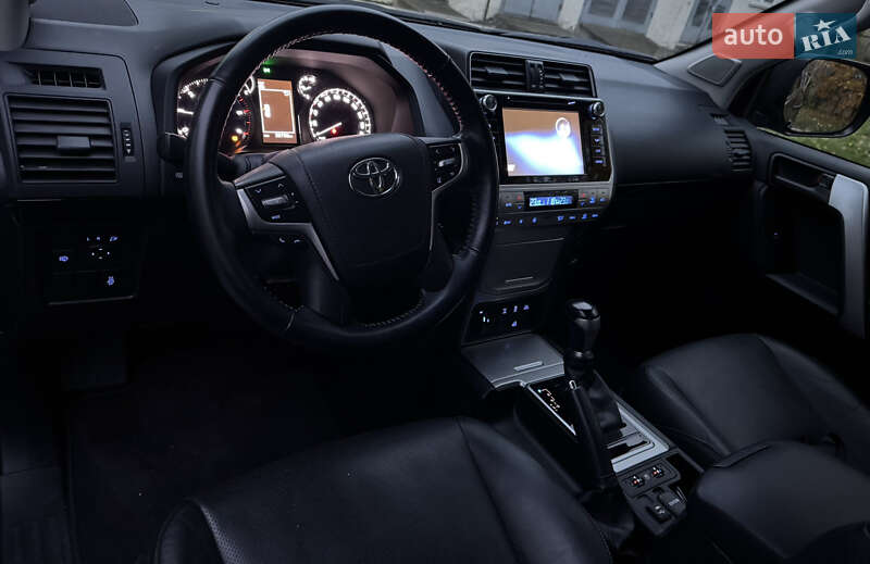 Позашляховик / Кросовер Toyota Land Cruiser Prado 2017 в Одесі