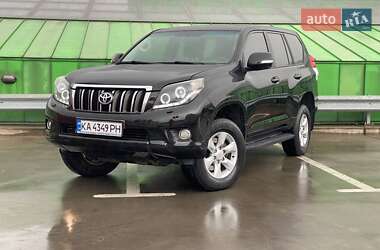 Позашляховик / Кросовер Toyota Land Cruiser Prado 2010 в Києві