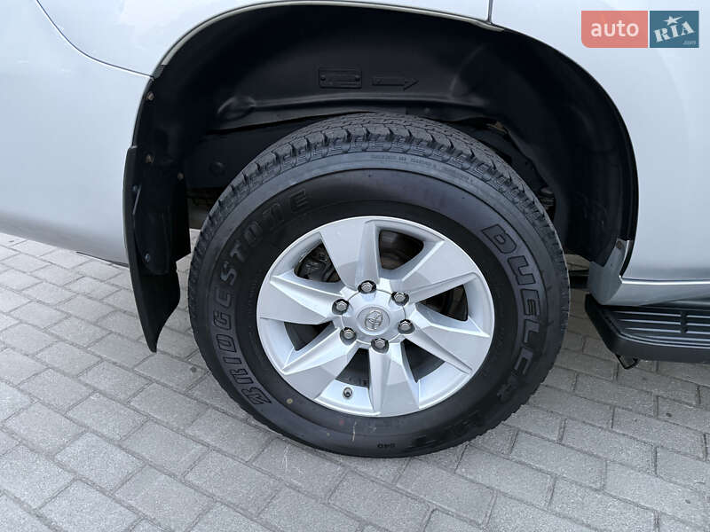 Внедорожник / Кроссовер Toyota Land Cruiser Prado 2021 в Днепре