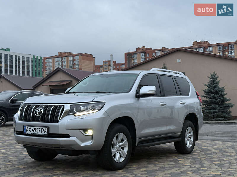 Внедорожник / Кроссовер Toyota Land Cruiser Prado 2021 в Днепре