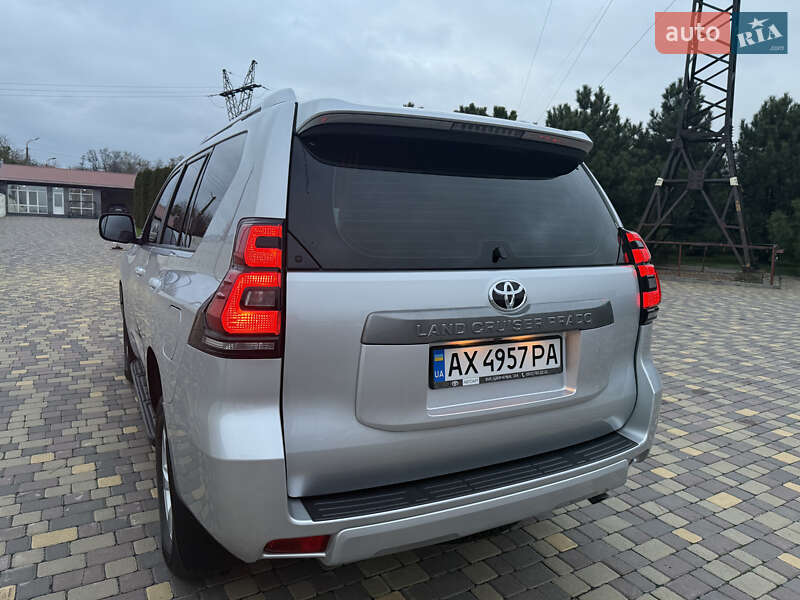 Внедорожник / Кроссовер Toyota Land Cruiser Prado 2021 в Днепре
