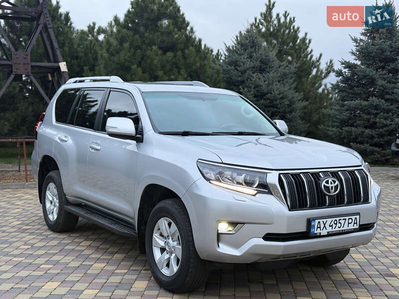 Внедорожник / Кроссовер Toyota Land Cruiser Prado 2021 в Днепре