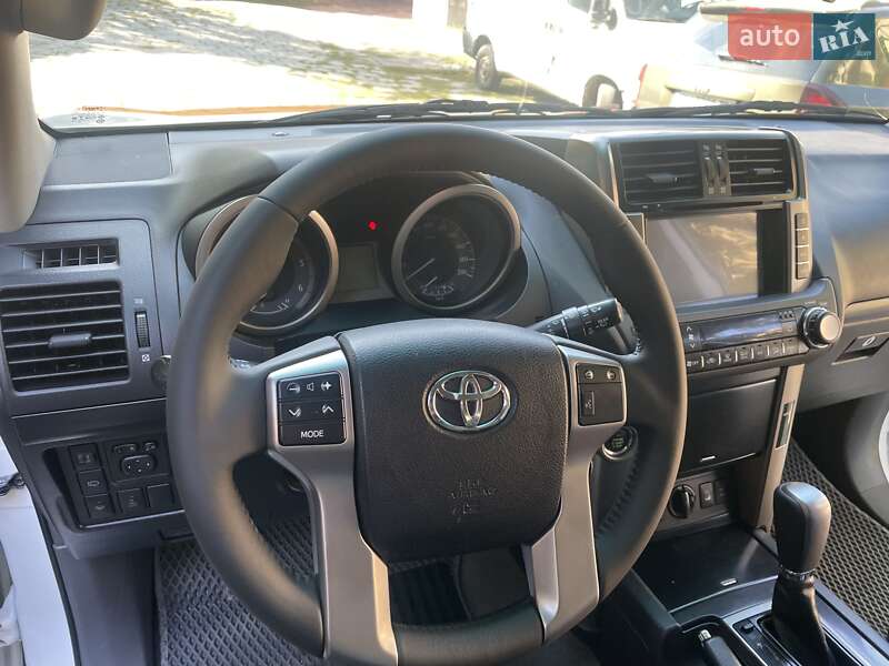 Внедорожник / Кроссовер Toyota Land Cruiser Prado 2011 в Одессе фото 18 Внедорожник / Кроссовер Toyota Land Cruiser Prado 2011 в Одессе