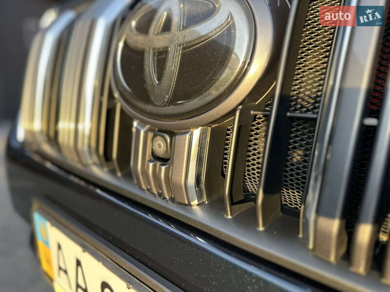 Внедорожник / Кроссовер Toyota Land Cruiser Prado 2018 в Киеве
