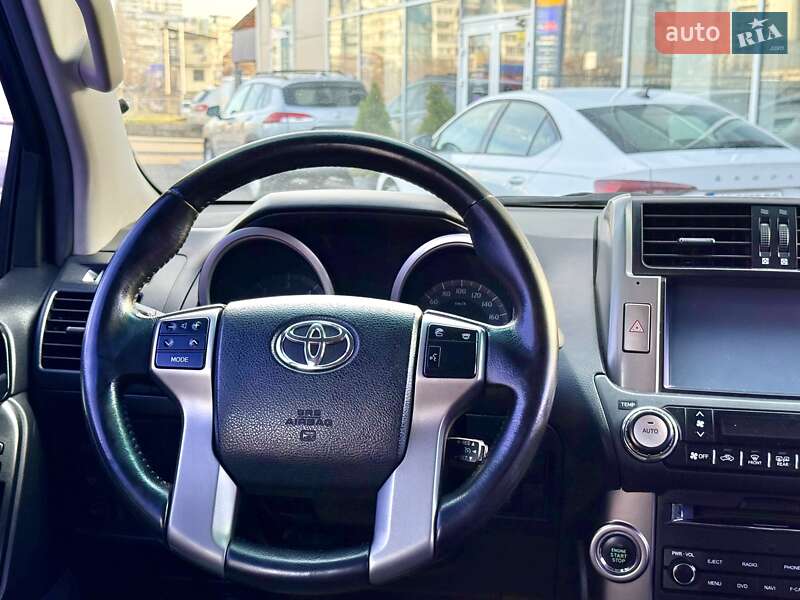 Внедорожник / Кроссовер Toyota Land Cruiser Prado 2013 в Киеве фото 34 Внедорожник / Кроссовер Toyota Land Cruiser Prado 2013 в Киеве