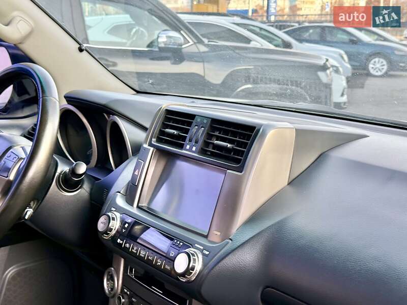 Внедорожник / Кроссовер Toyota Land Cruiser Prado 2013 в Киеве фото 64 Внедорожник / Кроссовер Toyota Land Cruiser Prado 2013 в Киеве