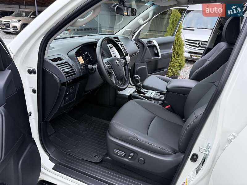 Внедорожник / Кроссовер Toyota Land Cruiser Prado 2019 в Виннице фото 42 Внедорожник / Кроссовер Toyota Land Cruiser Prado 2019 в Виннице