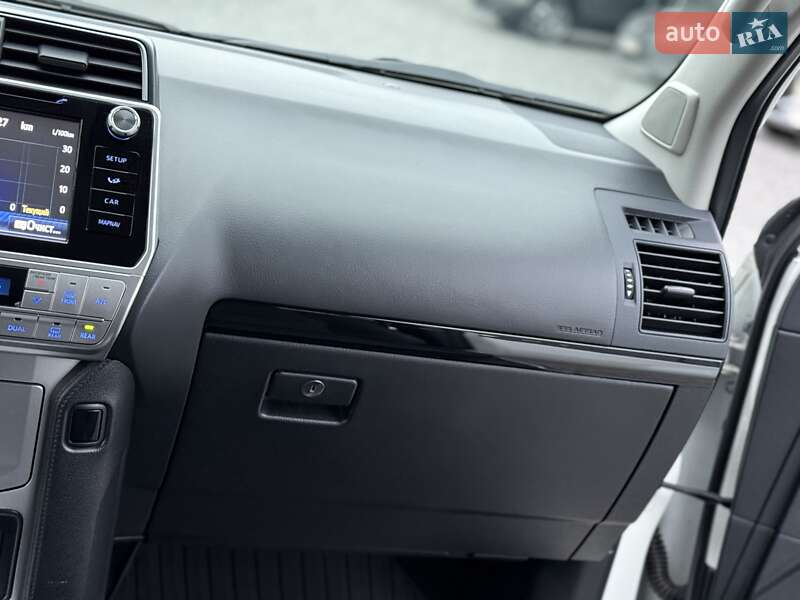 Внедорожник / Кроссовер Toyota Land Cruiser Prado 2019 в Виннице фото 52 Внедорожник / Кроссовер Toyota Land Cruiser Prado 2019 в Виннице