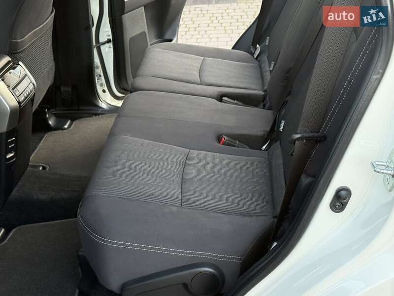 Внедорожник / Кроссовер Toyota Land Cruiser Prado 2022 в Ровно фото 3 Внедорожник / Кроссовер Toyota Land Cruiser Prado 2022 в Ровно