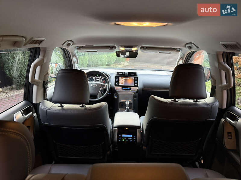 Внедорожник / Кроссовер Toyota Land Cruiser Prado 2022 в Киеве