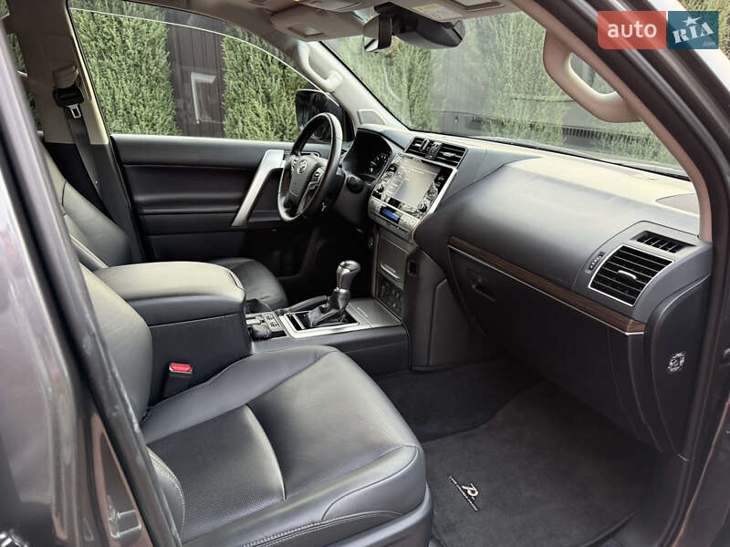 Внедорожник / Кроссовер Toyota Land Cruiser Prado 2022 в Киеве