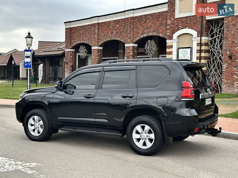 Внедорожник / Кроссовер Toyota Land Cruiser Prado 2019 в Киеве фото 13 Внедорожник / Кроссовер Toyota Land Cruiser Prado 2019 в Киеве