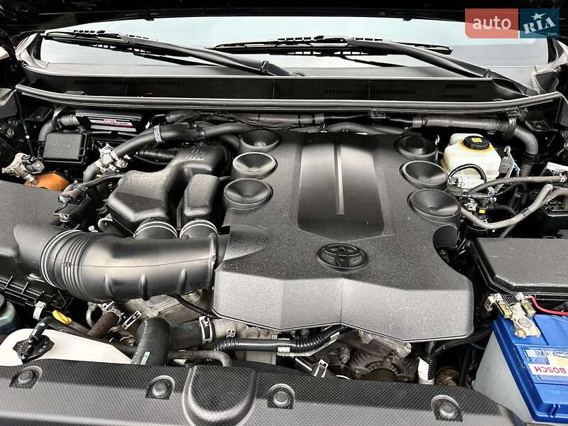 Внедорожник / Кроссовер Toyota Land Cruiser Prado 2019 в Киеве фото 53 Внедорожник / Кроссовер Toyota Land Cruiser Prado 2019 в Киеве