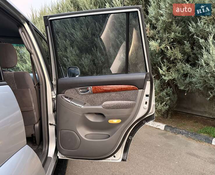 Внедорожник / Кроссовер Toyota Land Cruiser Prado 2008 в Киеве фото 108 Внедорожник / Кроссовер Toyota Land Cruiser Prado 2008 в Киеве