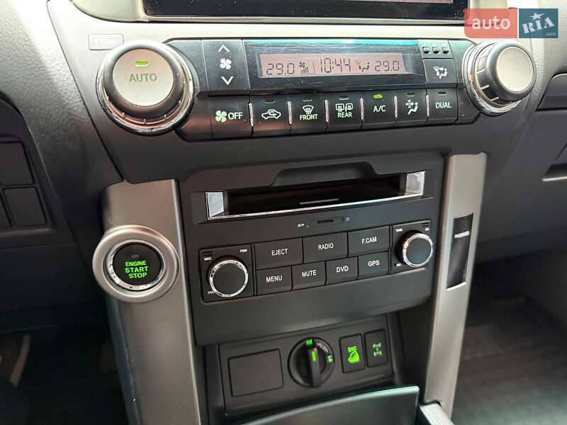 Внедорожник / Кроссовер Toyota Land Cruiser Prado 2012 в Киеве