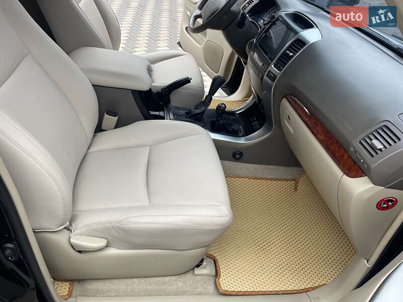 Внедорожник / Кроссовер Toyota Land Cruiser Prado 2007 в Николаеве