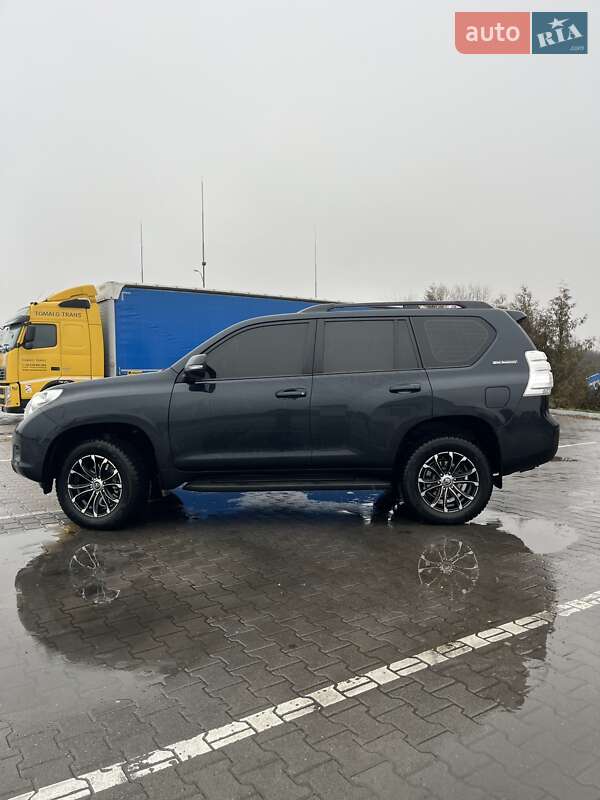 Внедорожник / Кроссовер Toyota Land Cruiser Prado 2010 в Тернополе фото 10 Внедорожник / Кроссовер Toyota Land Cruiser Prado 2010 в Тернополе