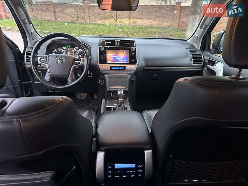 Внедорожник / Кроссовер Toyota Land Cruiser Prado 2019 в Киеве фото 11 Внедорожник / Кроссовер Toyota Land Cruiser Prado 2019 в Киеве